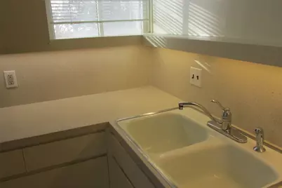 800 San Antonio Street #6, Austin, TX 78701 - Photo 9