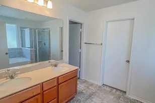 625 Bailey Park Dr, Jarrell, TX 76537 - Photo 23