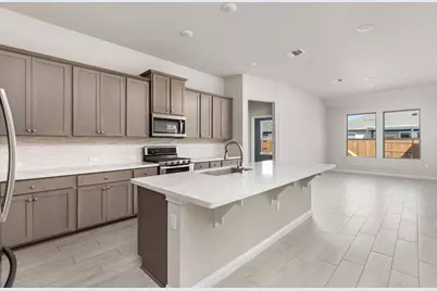 8408 Orizzonte Street, Austin, TX 78744 - Photo 5