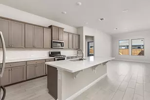 8408 Orizzonte St, Austin, TX 78744 - Photo 5