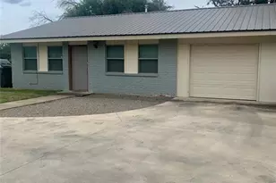 2302 Mesquite Ln, Georgetown, TX 78628 - Photo 1