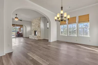 216 Cimarron Hills Trail E, Georgetown, TX 78628 - Photo 11