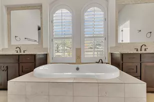 216 Cimarron Hills Trail E, Georgetown, TX 78628 - Photo 17