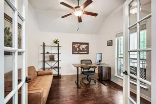 439 Drury Ln, Austin, TX 78737 - Photo 9