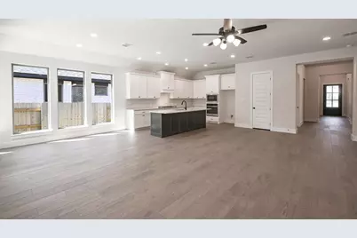 609 Bay Breeze Drive, Kyle, TX 78640 - Photo 9