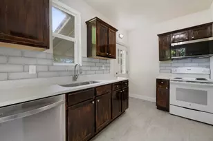 102 Patrick's Alley, Liberty Hill, TX 78642 - Photo 11