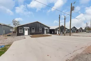 872 Waco St, Kingsland, TX 78639 - Photo 1