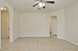 141 Igneous Ln, Jarrell, TX 76537 - Photo 9