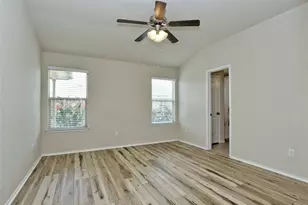 141 Igneous Ln, Jarrell, TX 76537 - Photo 25