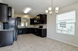 141 Igneous Ln, Jarrell, TX 76537 - Photo 15