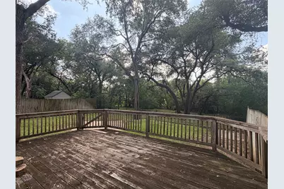 7422 Dallas Drive, Austin, TX 78729 - Photo 15