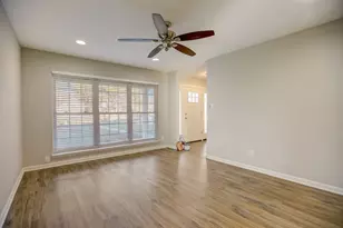 2507 Rogge Ln, Austin, TX 78723 - Photo 7