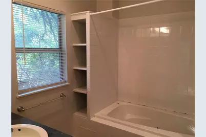 707 E 47th Street #A, Austin, TX 78751 - Photo 11