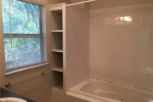 707 E 47th St, Austin, TX 78751 - Photo 11