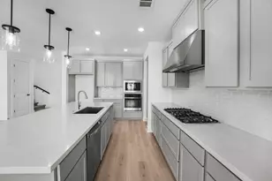 229 Belanger Cyn Dr, Liberty Hill, TX 78642 - Photo 3