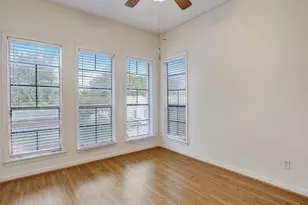 711 W 21st St, Austin, TX 78705 - Photo 13