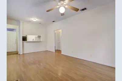 711 W 21st Street #206, Austin, TX 78705 - Photo 9