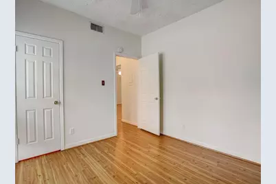 711 W 21st Street #206, Austin, TX 78705 - Photo 21