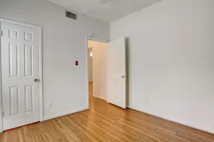 711 W 21st St, Austin, TX 78705 - Photo 21
