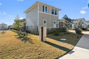 8419 Laughlin Ln, Austin, TX 78744 - Photo 35