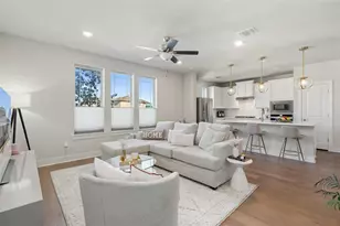 8419 Laughlin Ln, Austin, TX 78744 - Photo 11