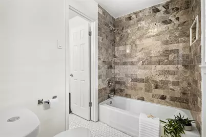 5718 Highland Hills Drive, Austin, TX 78731 - Photo 31