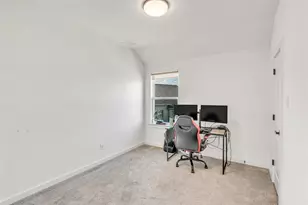 516 Ahern Ct, Liberty Hill, TX 78642 - Photo 25