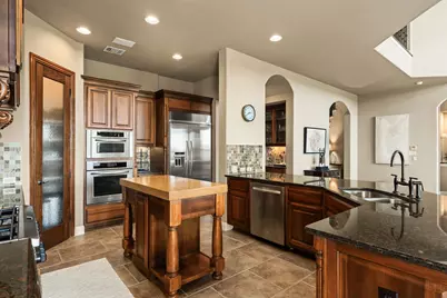 205 Emerald Ridge Drive, Austin, TX 78732 - Photo 11