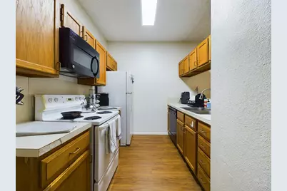 2313 Longview Street #102, Austin, TX 78705 - Photo 5
