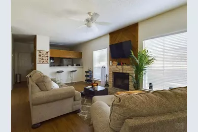 2313 Longview Street #102, Austin, TX 78705 - Photo 3