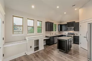 11108 Railway Ln, Austin, TX 78717 - Photo 11