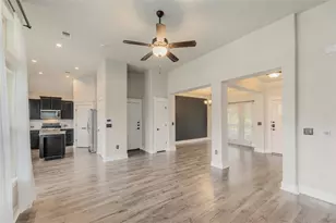 11108 Railway Ln, Austin, TX 78717 - Photo 9