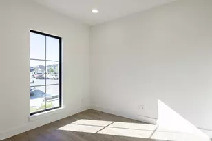 503 Watershield Cv, Georgetown, TX 78633 - Photo 11