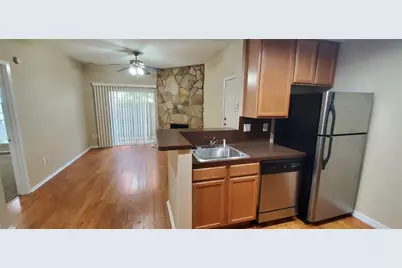 114 E 31st Street #114, Austin, TX 78705 - Photo 5