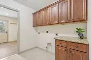 225 Shady Oaks Trail, Liberty Hill, TX 78642 - Photo 23