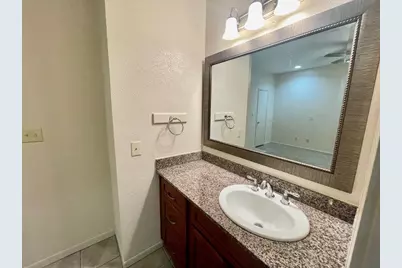 421 W San Antonio Street #J1, San Marcos, TX 78666 - Photo 17