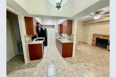 421 W San Antonio Street #J1, San Marcos, TX 78666 - Photo 7