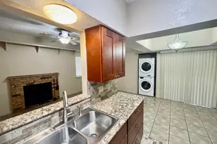 421 W San Antonio St, San Marcos, TX 78666 - Photo 5