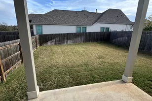421 Mira Mesa Dr, Liberty Hill, TX 78642 - Photo 3