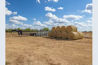 1801 County Road 470, Coupland, TX 78615 - Photo 35