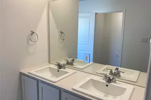 220 Hummingbird Flight Dr, Georgetown, TX 78628 - Photo 13