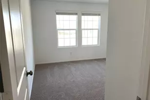220 Hummingbird Flight Dr, Georgetown, TX 78628 - Photo 11