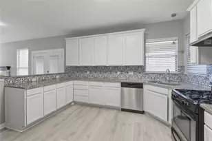 6706 Carisbrooke Ln, Austin, TX 78754 - Photo 3