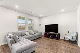 157 Cherry Laurel Ln, Kyle, TX 78640 - Photo 11