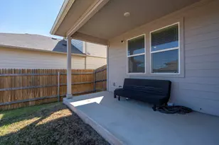 157 Cherry Laurel Ln, Kyle, TX 78640 - Photo 23