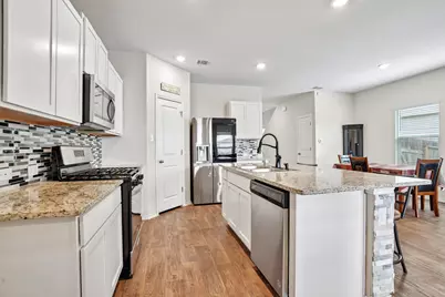 15535 Clove Spice Way, Von Ormy, TX 78073 - Photo 11