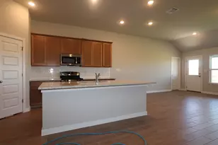 10205 Majestic Hawk Wy, Buda, TX 78610 - Photo 5