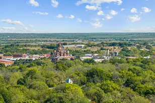 908 Merritt Dr, Lockhart, TX 78644 - Photo 37