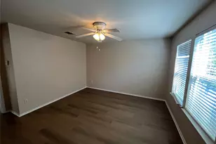 513 Crater Lake Dr, Pflugerville, TX 78660 - Photo 23