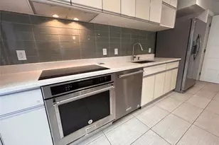 8922 Trone Cir, Austin, TX 78758 - Photo 9